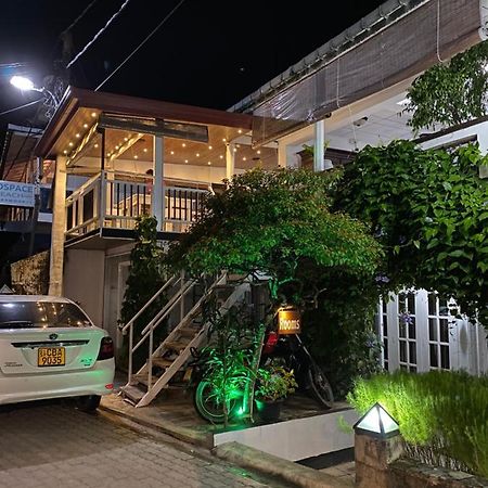 Beach Walk Hotel Unawatuna Luaran gambar