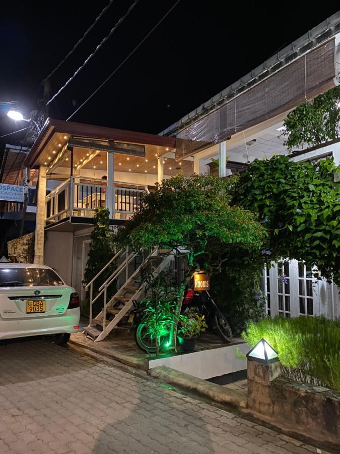 Beach Walk Hotel Unawatuna Luaran gambar