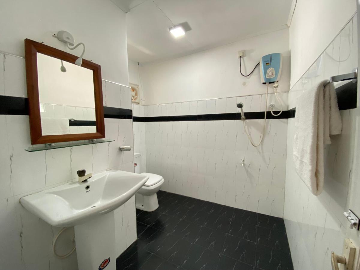 Beach Walk Hotel Unawatuna Luaran gambar